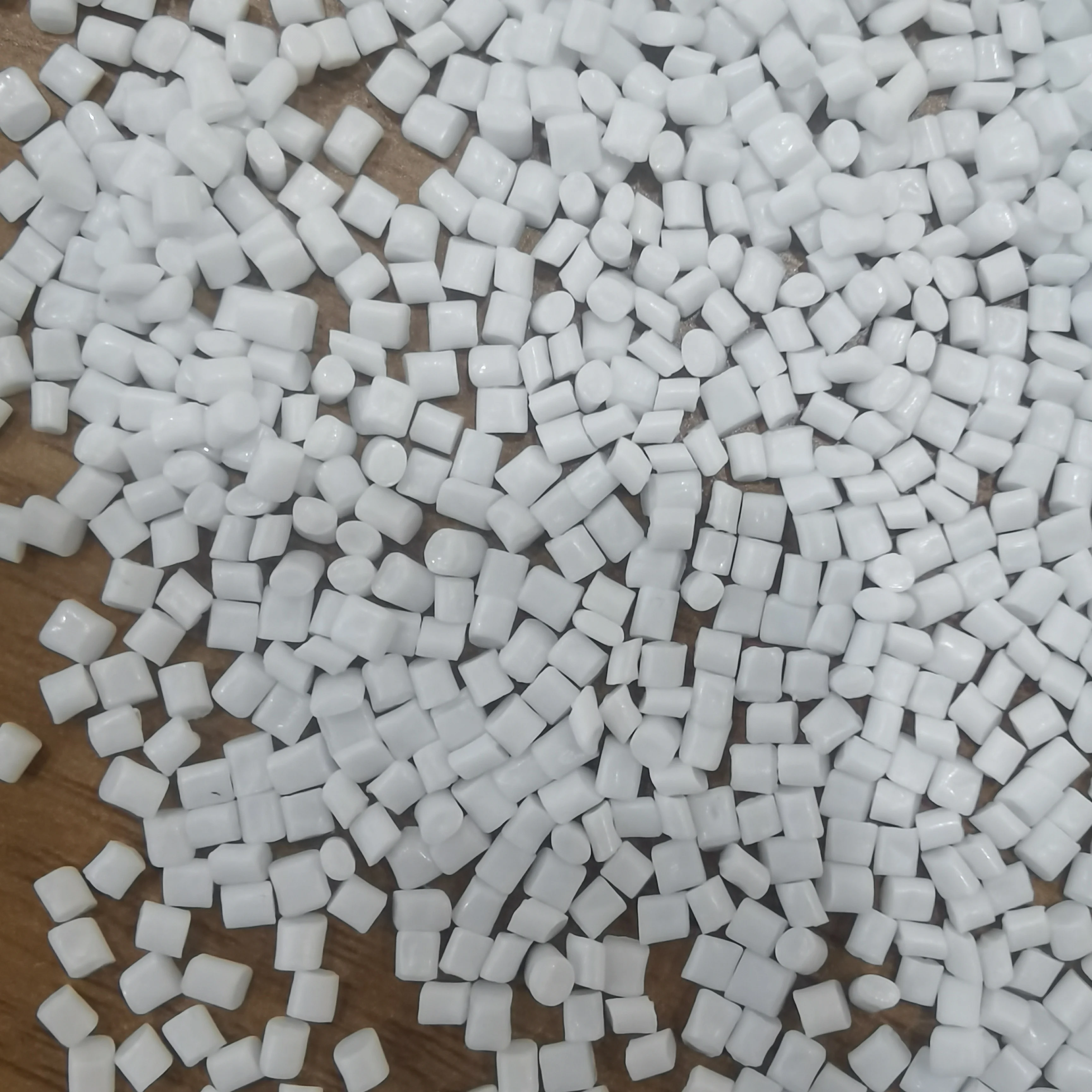 Сырье из YS-W01 смолы для домашних животных