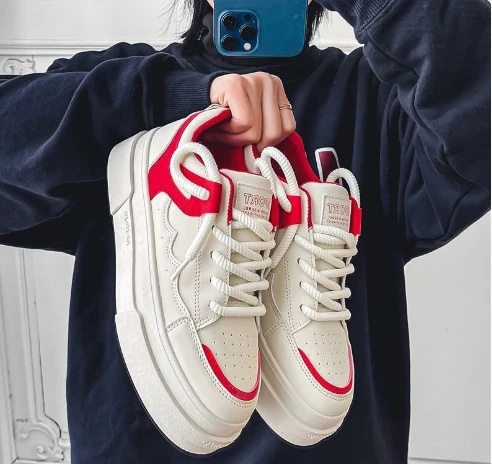 2024 New Men's Shoes Thick Sole Small White Shoes Men's Fashion Casual Sports Board Shoes