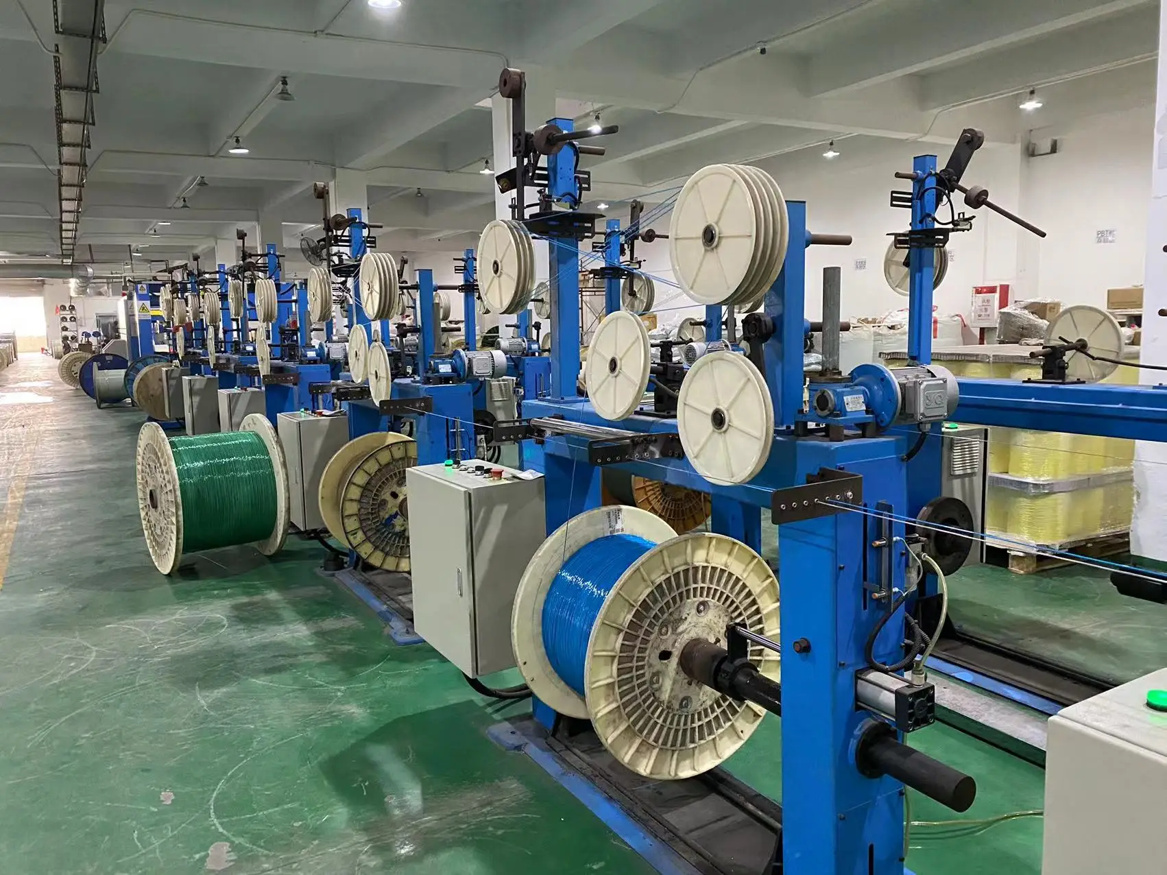 FTTH de Fabricante Direto Cable Óptico Interior de Núcleo Único Transparente / Invisível Fibra Óptica Fibra Óptica 19