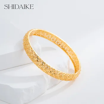 Elegant Open Design 18K Gold Plated Zircon Brass Fashion Charm Bracelet Custom Option Available for Ladies Wholesale