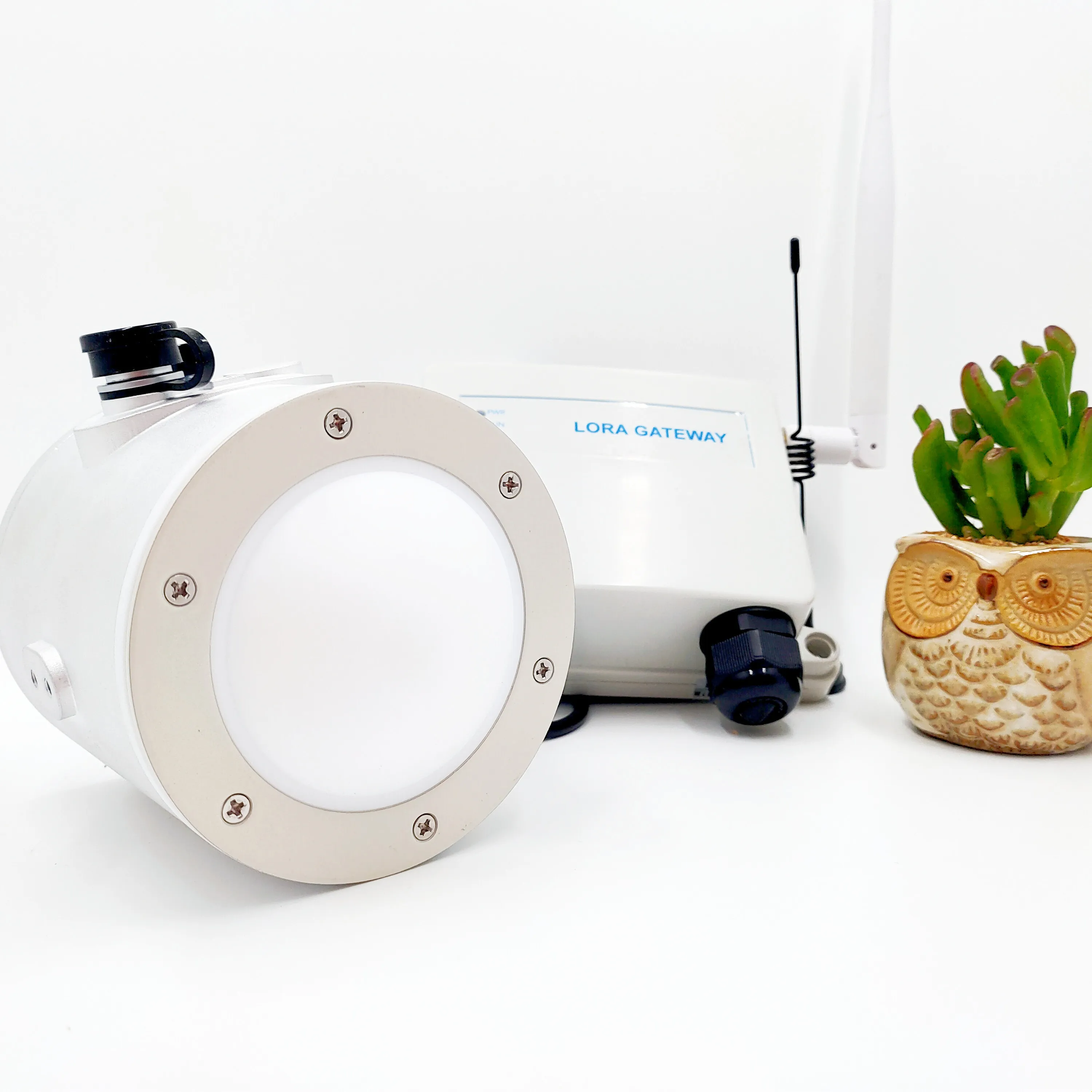 CE Low Power Consumption  Solar Power Real Time Cross Section Flow  Radar Water Level Sensor
