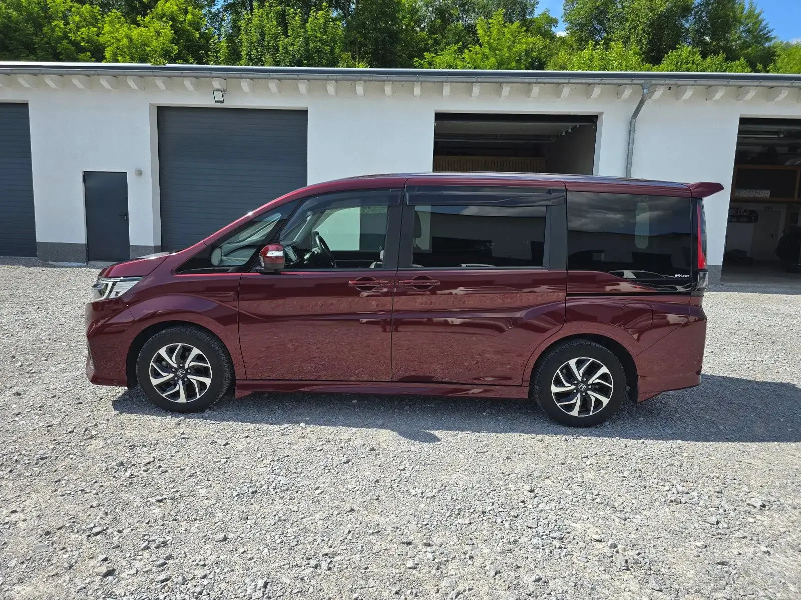TOP PERFORMANCE FOR Used Hondas STEPWGN StepWagon Van Available for Delivery