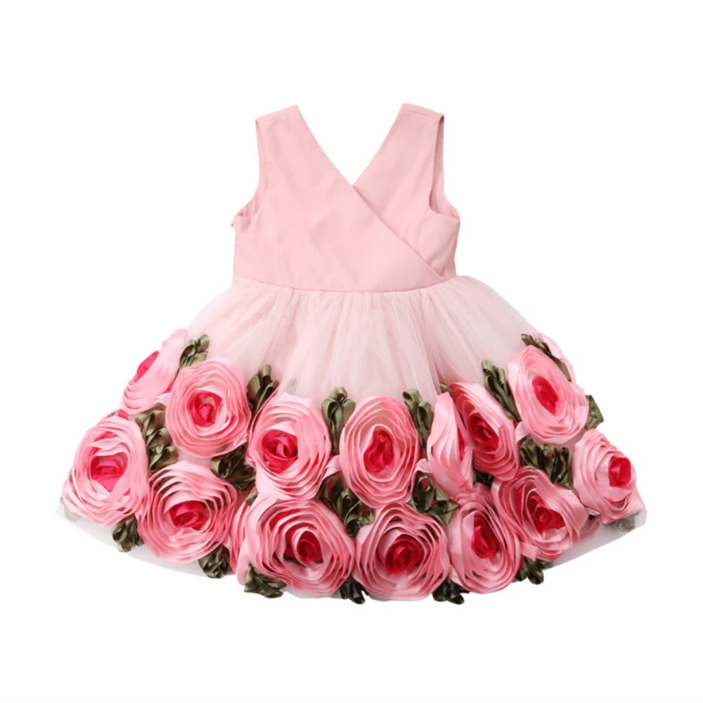 Роза на детском платье