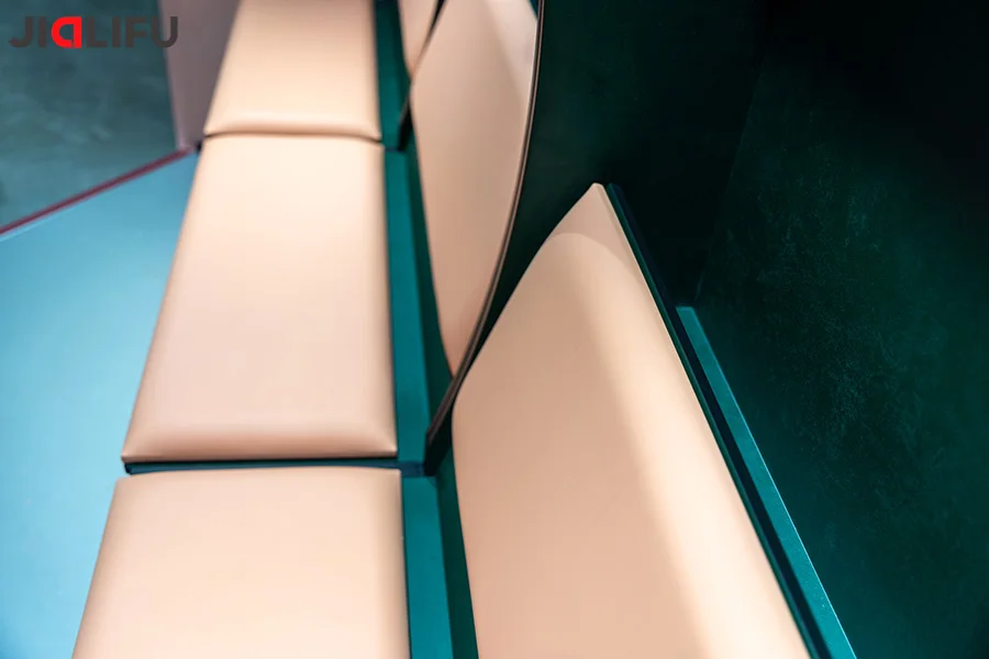 Customizable Athlete Locker Room Lockers with Bench for Stadium