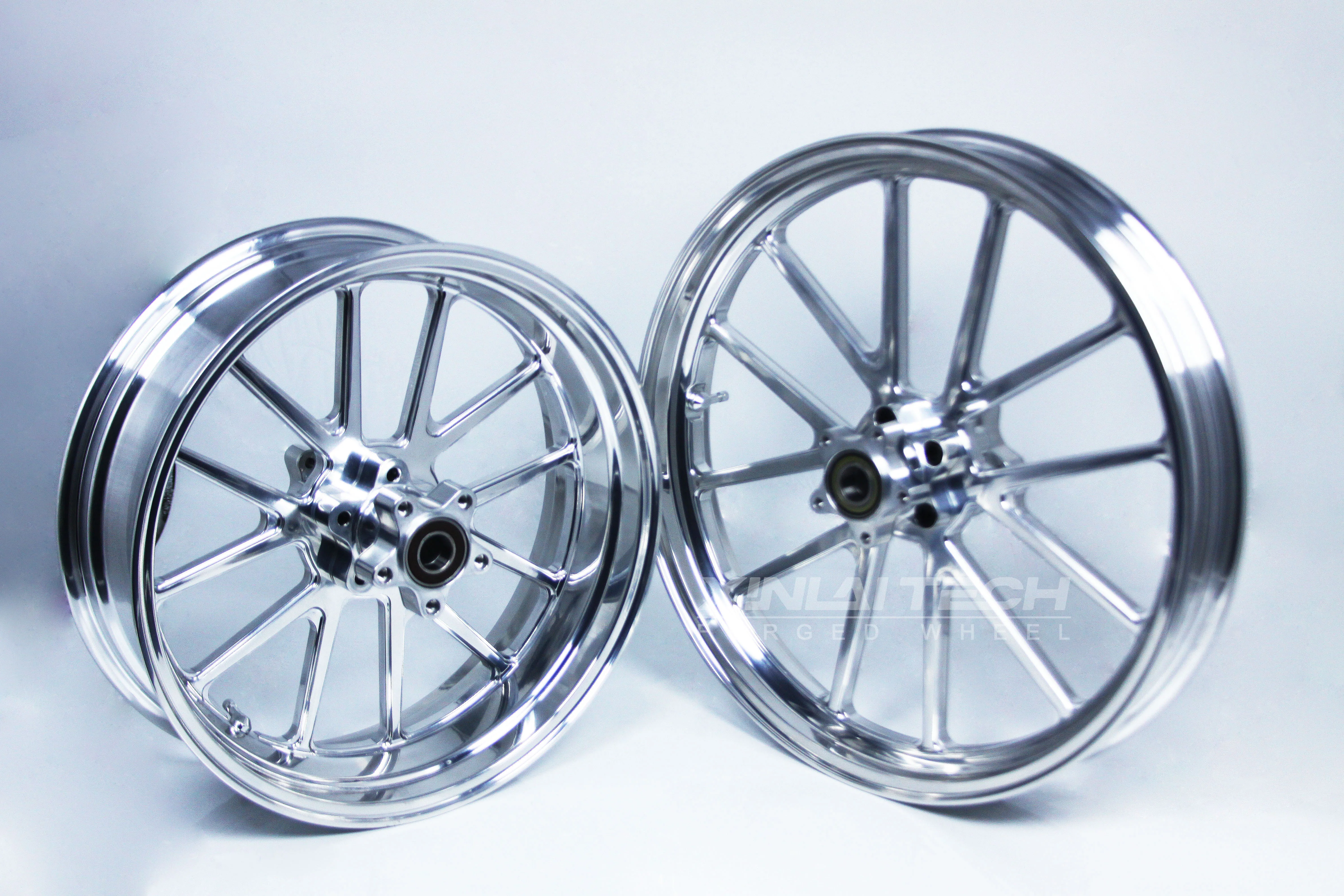 XL Anodized Forged Motorcycle Wheels 24x5.5 26x3.5 for Harley Dyna Lightweight Custom Alloy Cruiser Motorbike Wheels