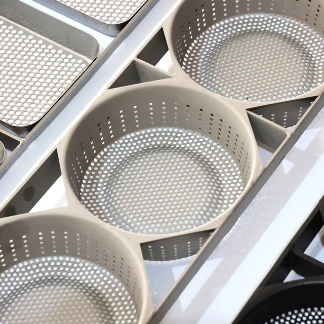 SUS304 CNC Lathed Original Factory High Open Area Customized Burr-free Noodle Drying Basket for Dry Ramen 3