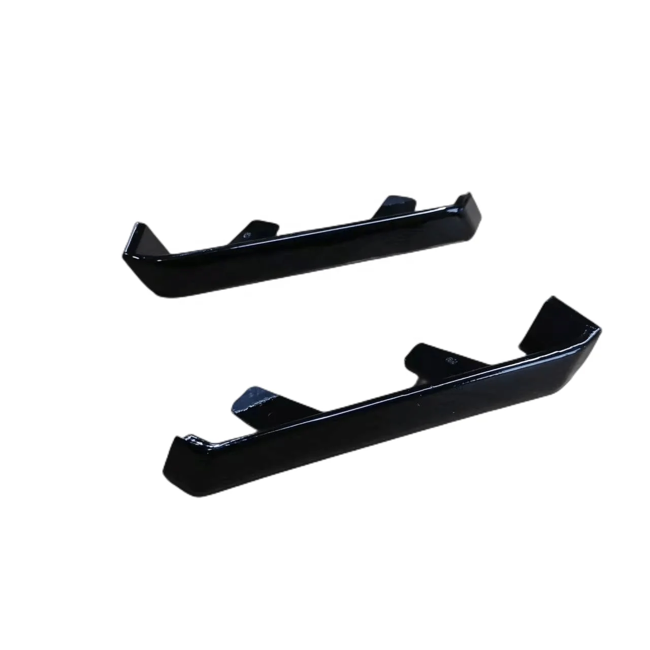 OEM 670098798 670098797 Front Bumper Trim Strip for Maserati Ghibli Sport Utility Vehicle