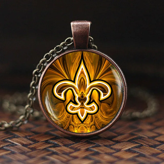 Symbol of Strength Egyptian Scarab Glass Dome Pendant Necklace Ancient Eye of Horus Egypt Jewelry Fashion Charm Women Gift