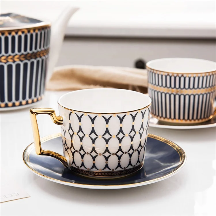 English Good Quality Custom Printed Bulk Chinese Bone China Tea Cup and Saucer