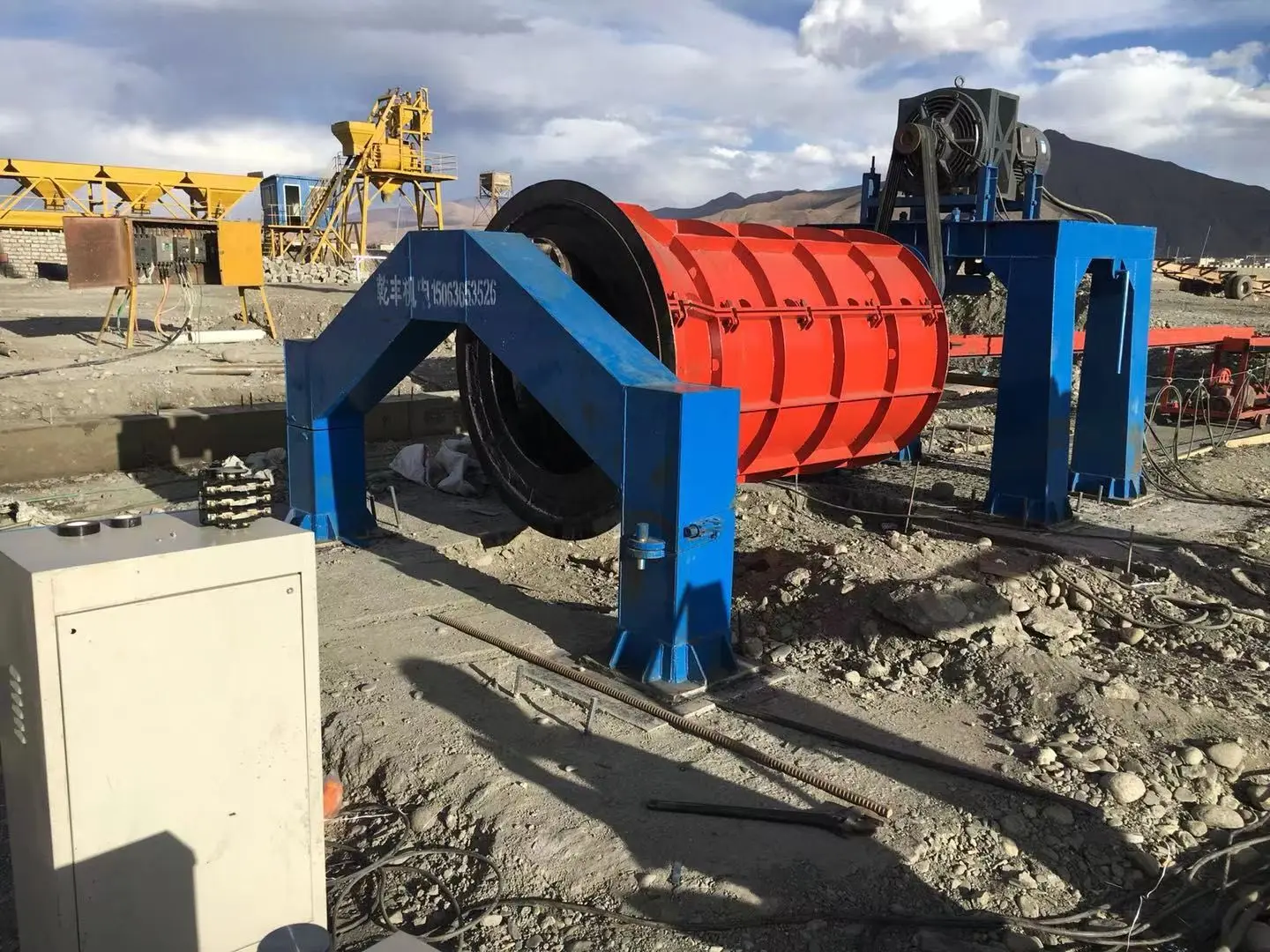 Reinforced Concrete Pipe Production LineCement Pipe Making  Machine Concrete Pipe Mould