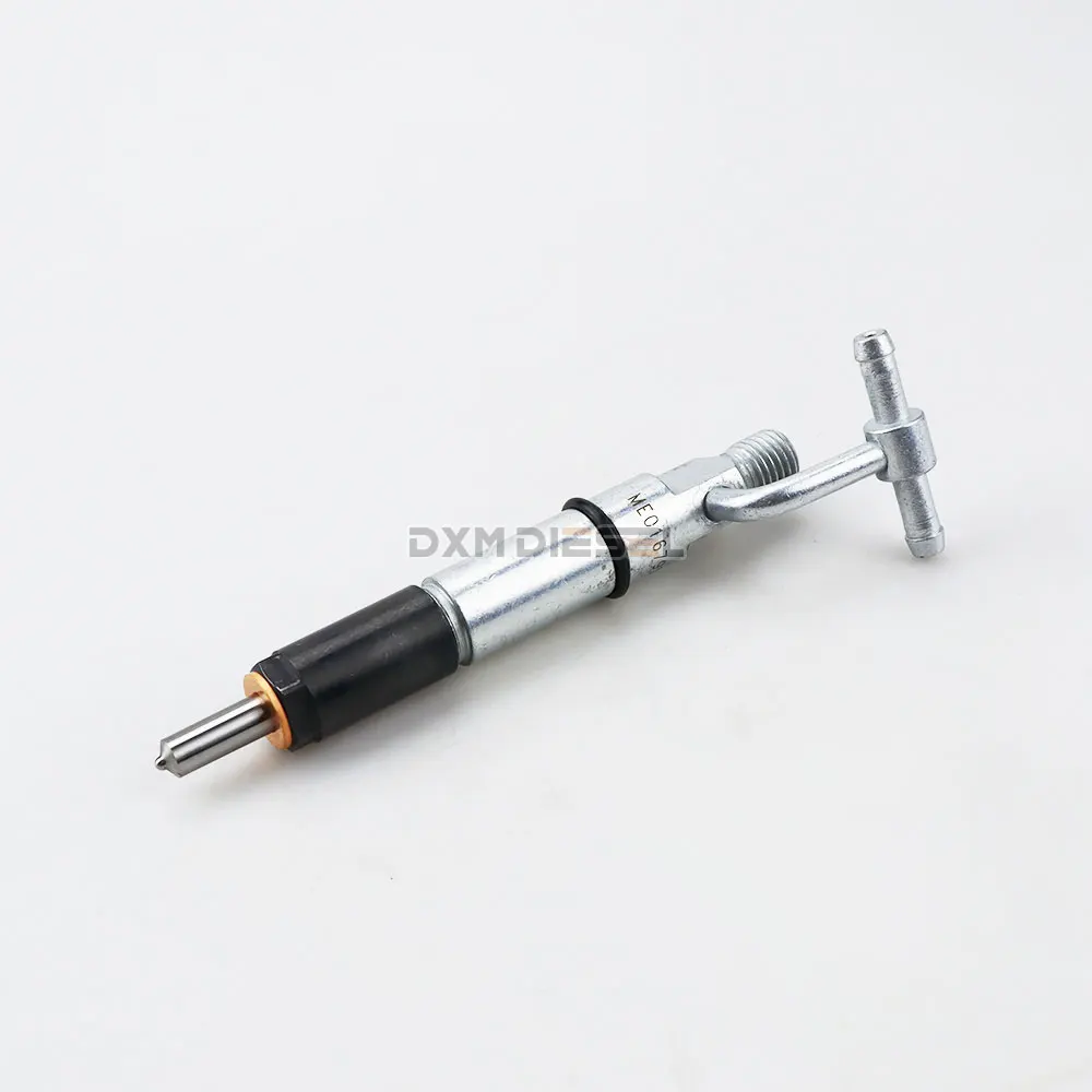 DXM High Quality Good Price Diesel Fuel Injector 093500-4770 ME016795 For 4D34 4D31