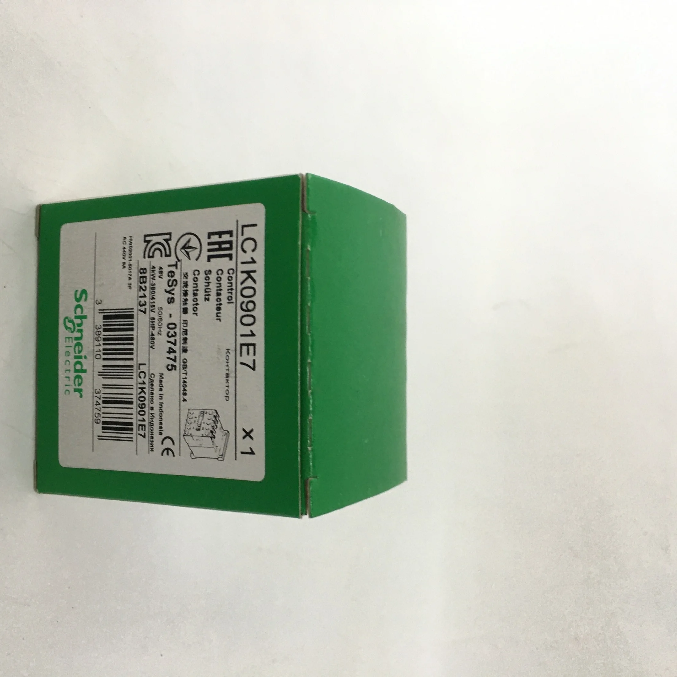 Schneider Miniature AC Contactor LC1K0901E7 Schneider Miniature AC Contactor LC1K0901E7