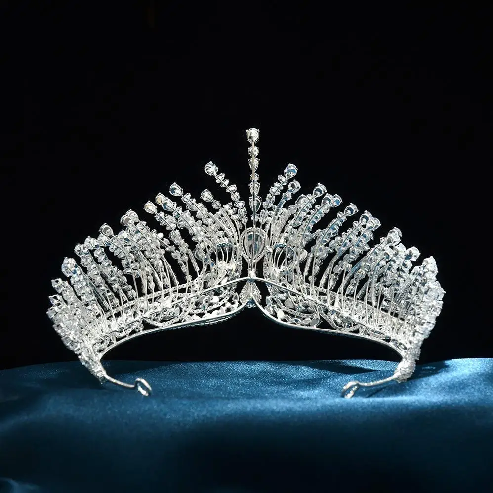 Диадема популярная распродажа оптовая продажа новая мода низкая цена для девочек Дешевые Новые поступления Oem/Odm 2024 корона на день рождения детей
