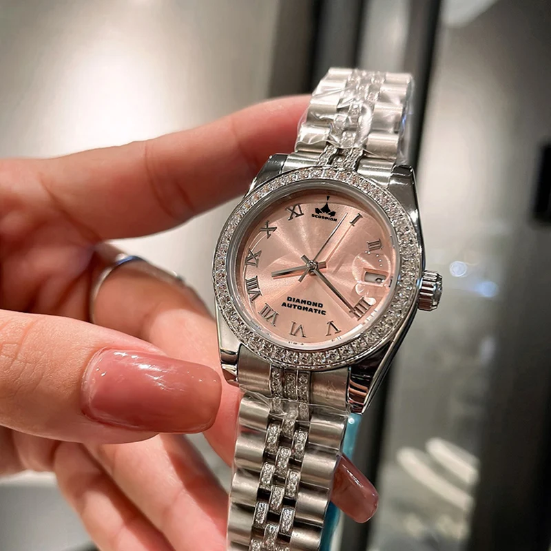 2025 New Top Fashion Design Women Luxury Watches Inlaid with