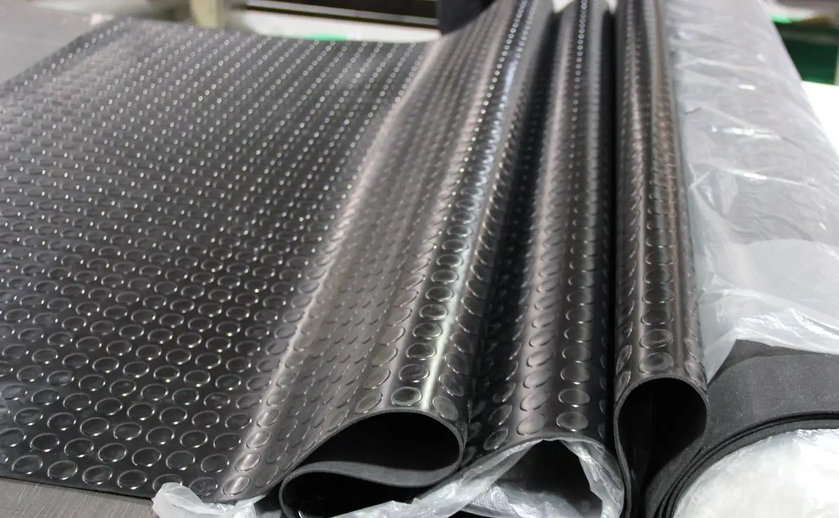 Anti Slip Rubber Flooring Matting Roll Waterproof Heavy Duty Matting