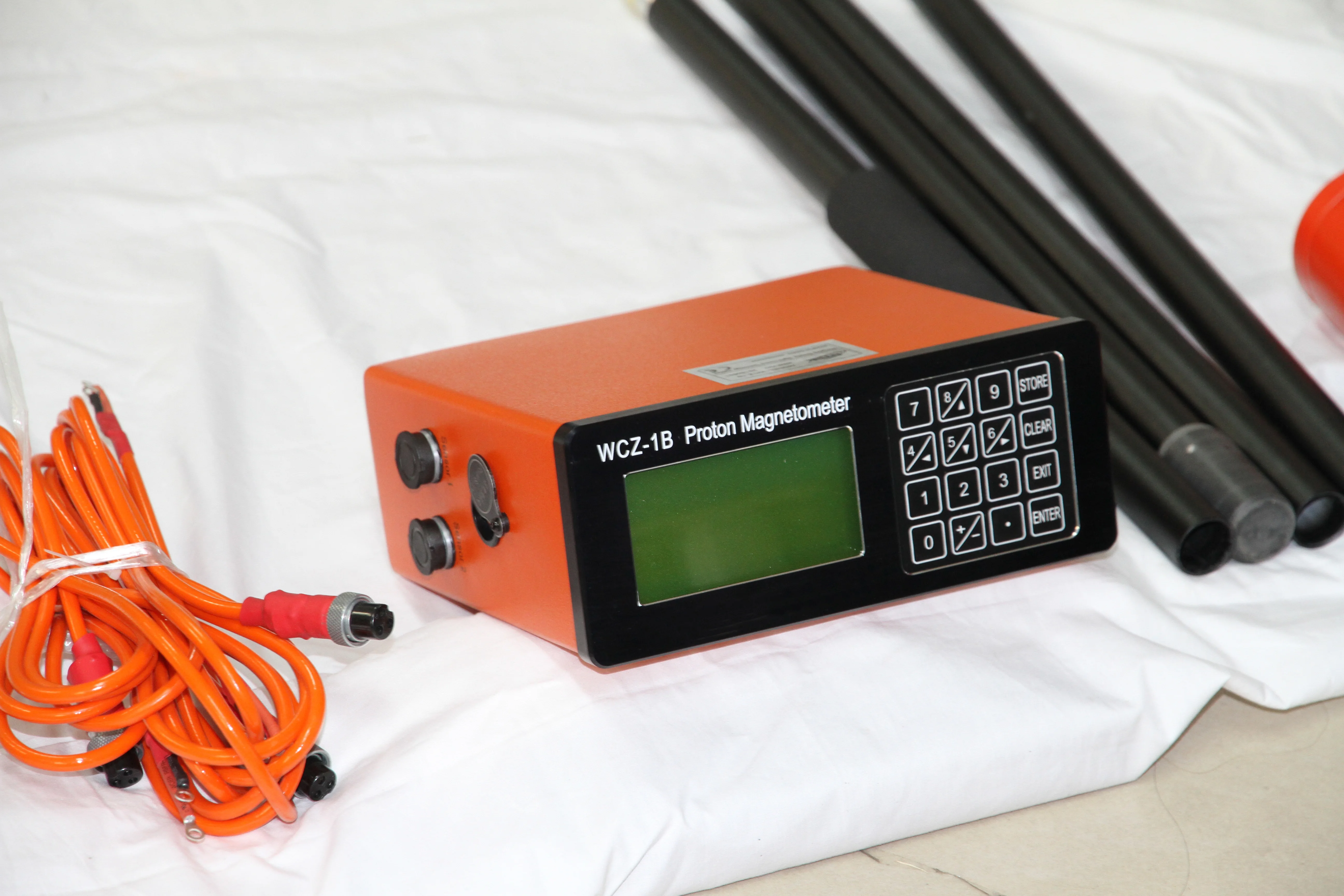 Portable Pronton Magnetometer Magnetic Field Survey Instrument Digital Proton Precession Magnetometer for Gold Mine With GPS