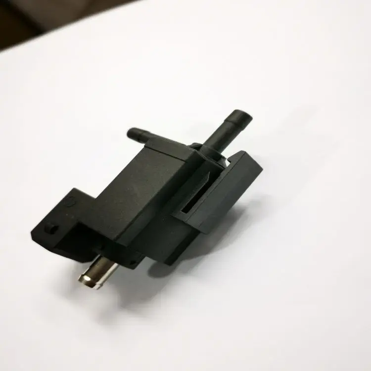 Turbo Solenoid Valve Boost Control 30670448 for Volvo XC90 XC70 V70 S60 C70 S80 19168559 12657023 722240130 9473212 8627299
