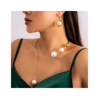 New Arrival Simple Geometric Round Bead Collarbone Chain Design Choker Collar Open Collar Pearl Necklaces and Earrings Set