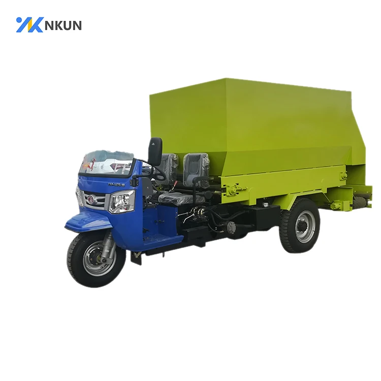 Feeding Tricycle Spreader Automatic Feed Spreader Cattle Feed Spreader in the Farm