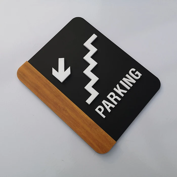 
 Изготовленный на заказ для автомобильных стоянок направлении знак доска для гостиницы  