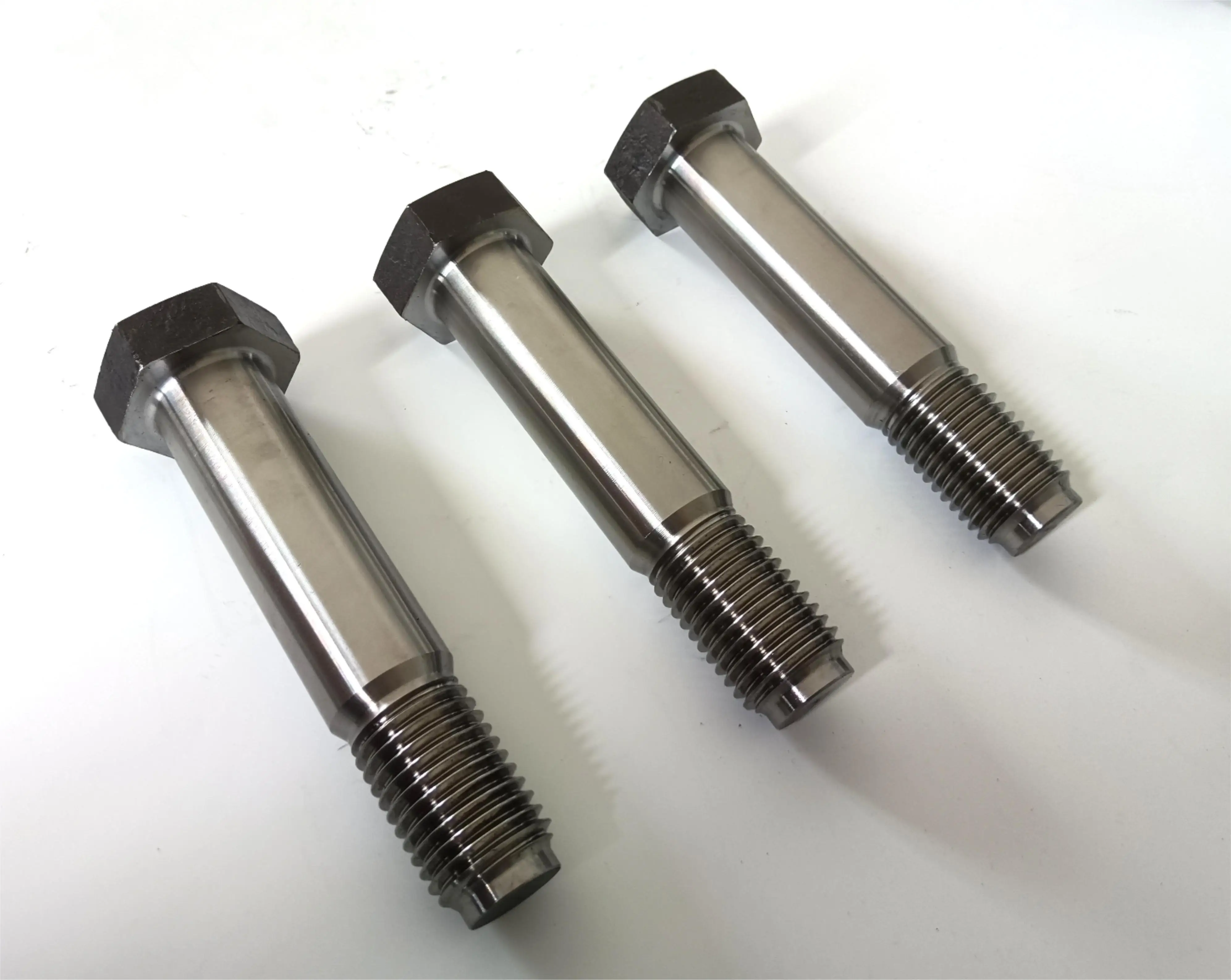 High Quality Custom Size Din Standard Carbon Steel Reamer Hole Bolt