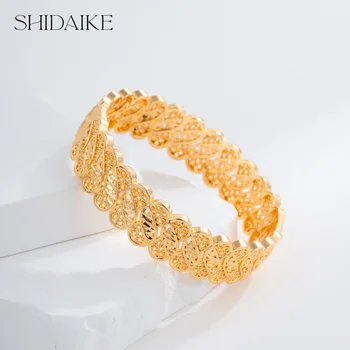 Elegant Open Design 18K Gold Plated Zircon Brass Fashion Charm Bracelet Custom Option Available for Ladies Wholesale