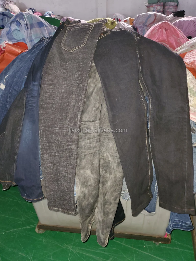 used clothing 17.jpg