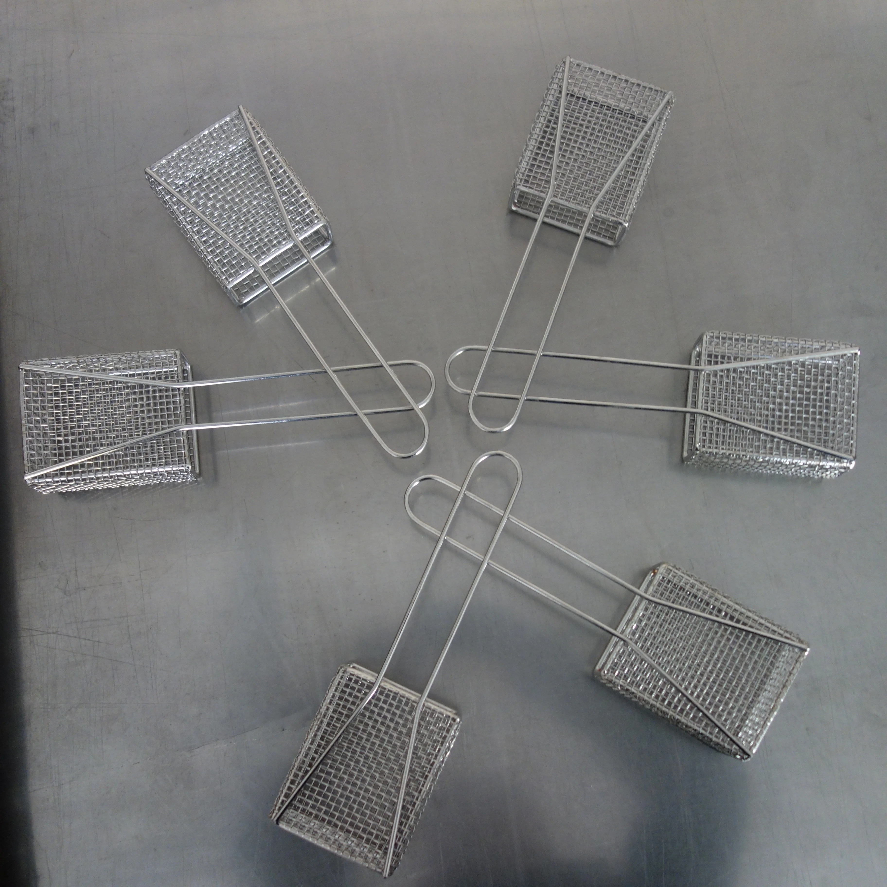 Kitchen Soap Storage Cage Metal Soap Shaker for Washing Dishes
