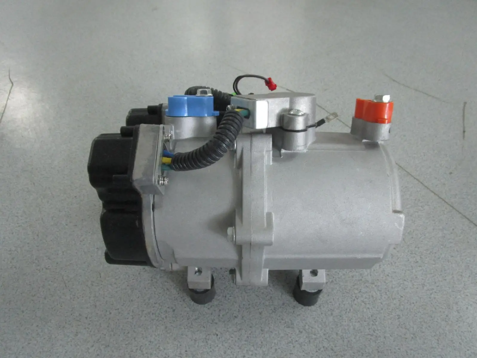 通用汽车电动空调12v 24v 72v压缩机汽车空调套件交流电动压缩机