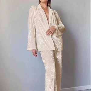 New Velvet Sleepwear Long Sleeve Women Sets Lapel Nightwear Women's Pajamas Knitting Trouser Suits Single Breasted Home Suit