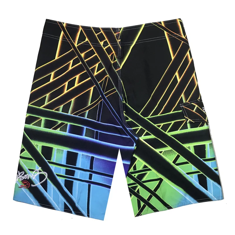 Modische Herren-Shorts, Badeshorts, für den Sommer 2023, neue Herren-Pfirsichhaut, schnelltrocknend, Surf-Strandhose, gestreifte Shorts500_voghion.com