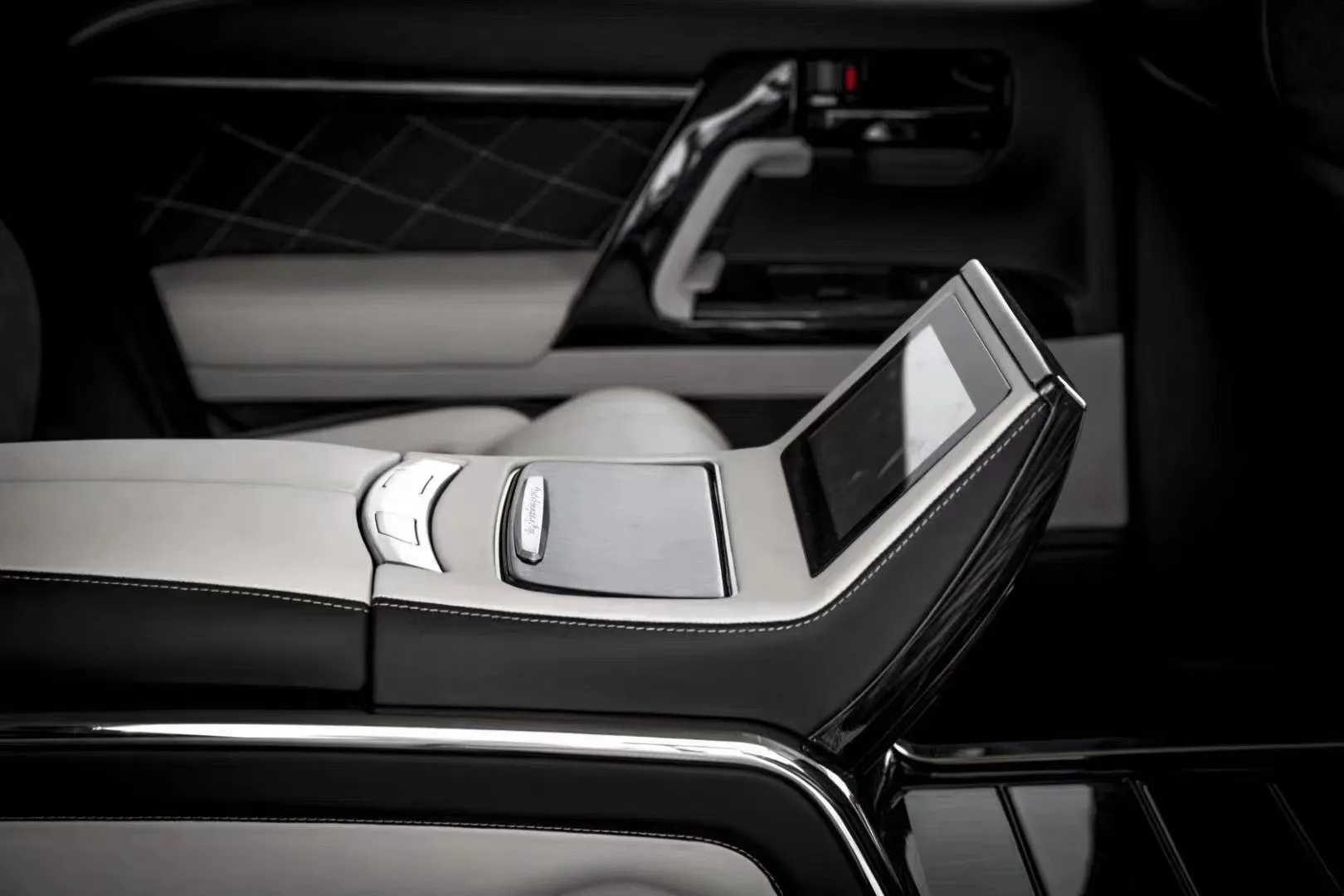 Comprehensive Car Customization Parts Luxurious Modified Interior Seat for s Class E Class G Class W220 W222 Upgrade Maybach