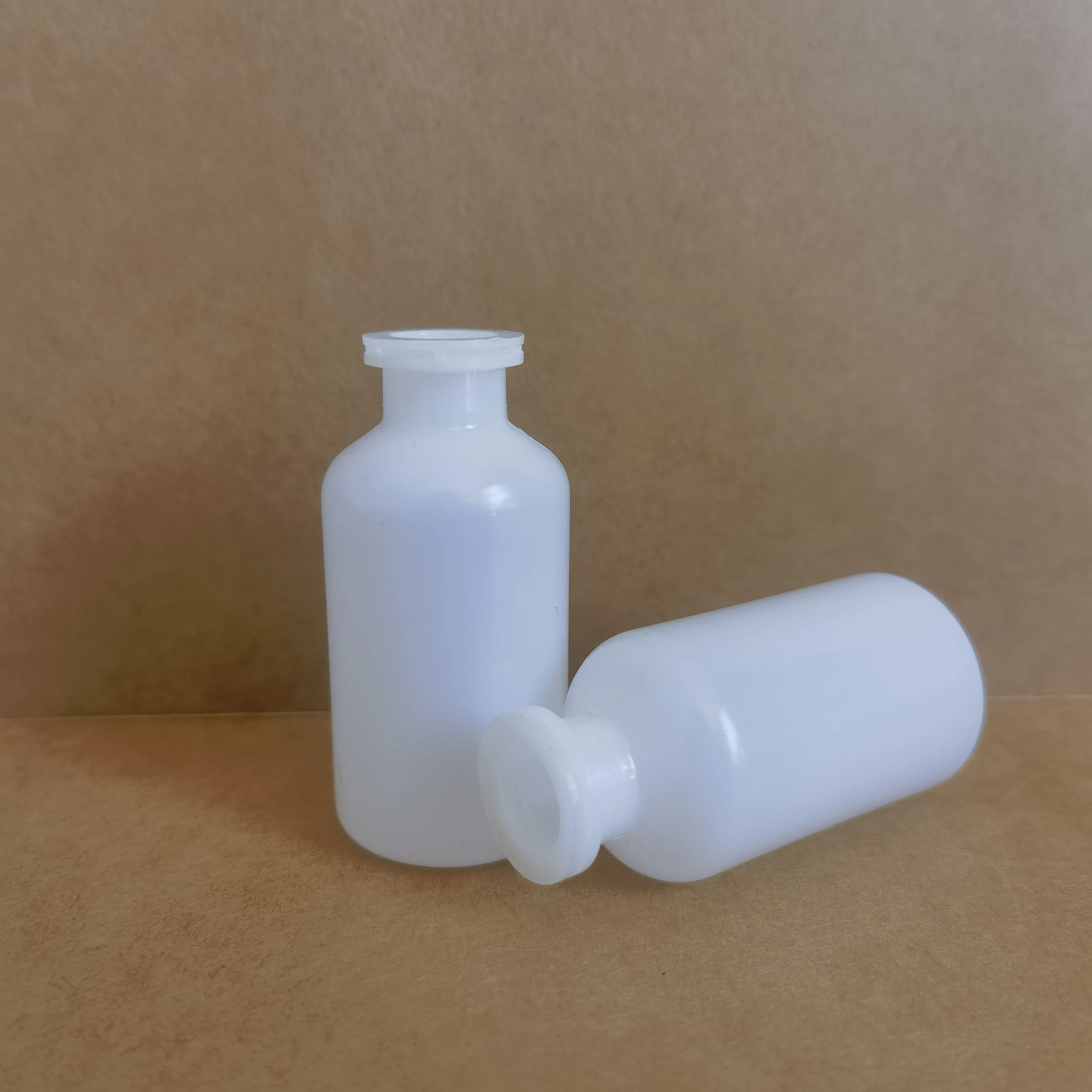 Sterile Packaging 30ml clear HDPE Plastic Bottle for Injection