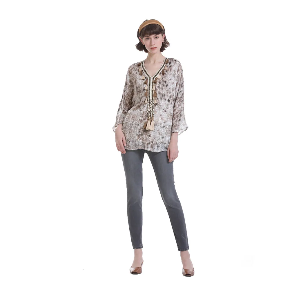 Anany Nueva Bohemia Ropa Mujer Casual De Piel De Serpiente Con Cuello En V  Y Manga Larga Borla Blusa Señora - Buy Camisas Y Blusas De Damas Blusa De  Las Señoras De