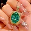 Platinum Parra green pendant with chain