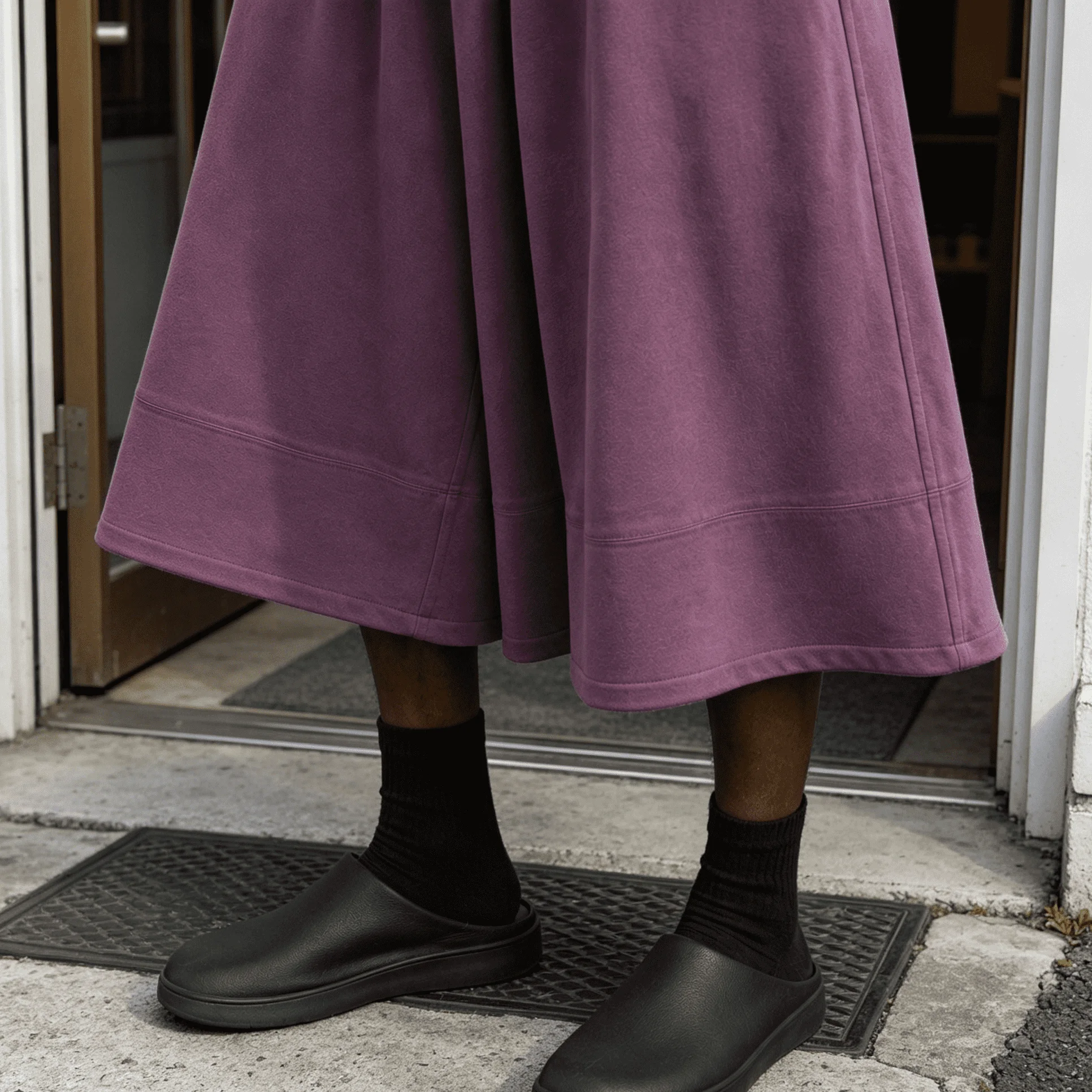 Wholesale Custom Logo Purple Cotton Wide Leg Culotte Shorts Elastic Waist Loose Fit Streetwear Fashion Unisex Wide Leg Shorts gallery 5