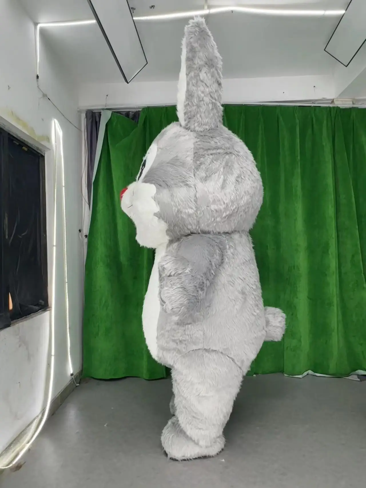Wholesale Custom Adult Rabbit Mascot Costume Gray Bunny Inflatable Cartoon Plush for Halloween Movie Walking Character Sale