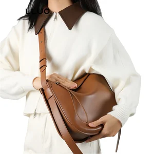 Wholesale Lady Handbag with High Quality Soft Leather Tote Bag for Women Large Capacity Single Shoulder Bag for Daily Commuting