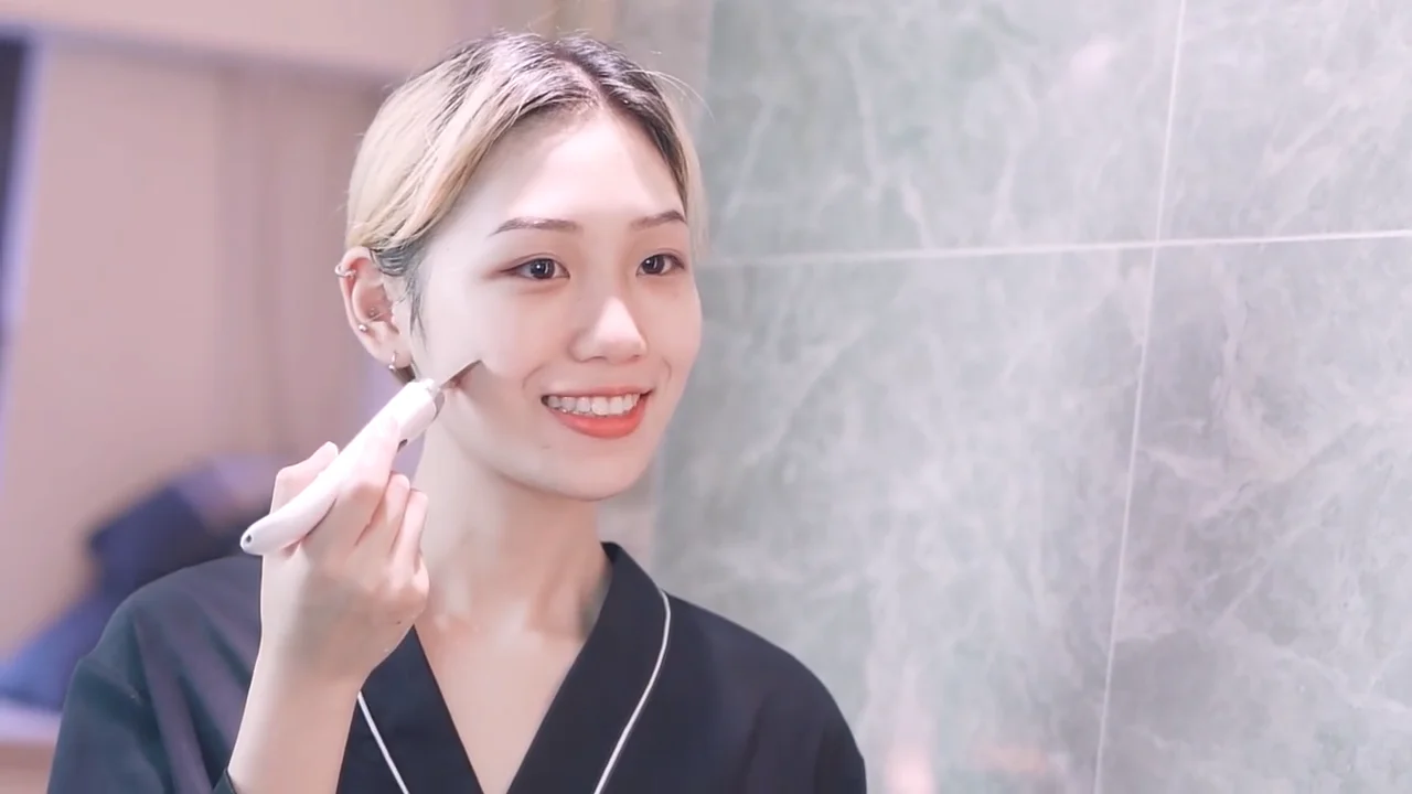 Professional Ultrasonic Ion Facial Skin Scrubber Electric Exfoliator