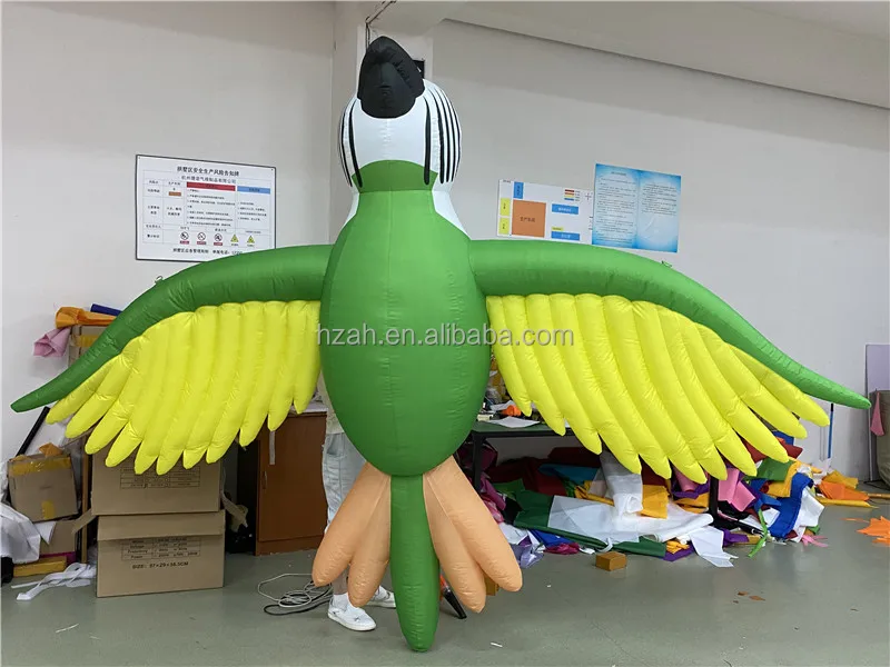 LED Light Inflatable Green Parrot Flying Bird for Nightclub Ceiling Decoration