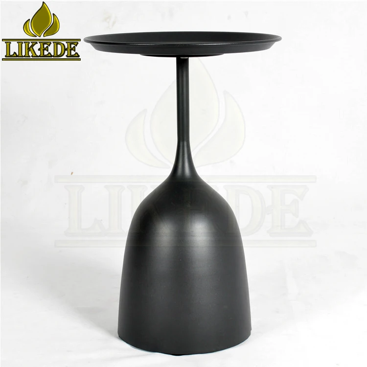 Iron Metal Bedside Table for Black Tea and Coffee Elegant Furniture Legs