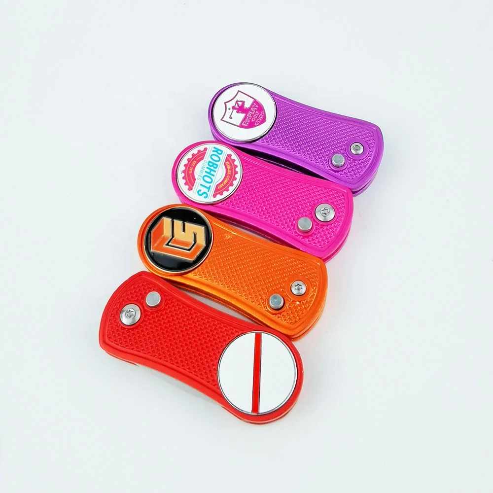 High Quality Retractable Golf Divot Repair Tool Custom Golf Ball Marker Pitch Fork manufacture