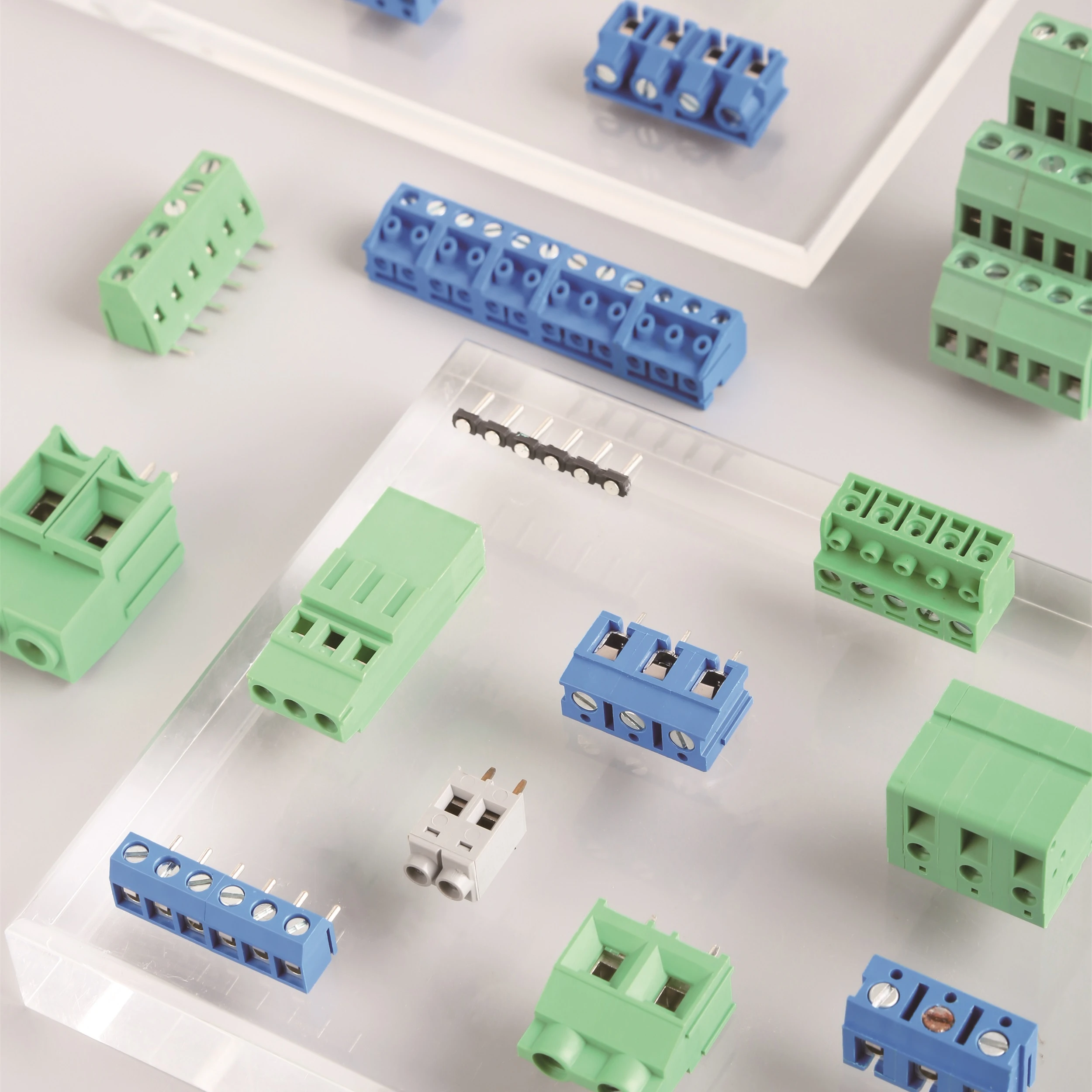 3 контакта 4 контакта зеленые pcb Винтовые клеммные колодки коннектор