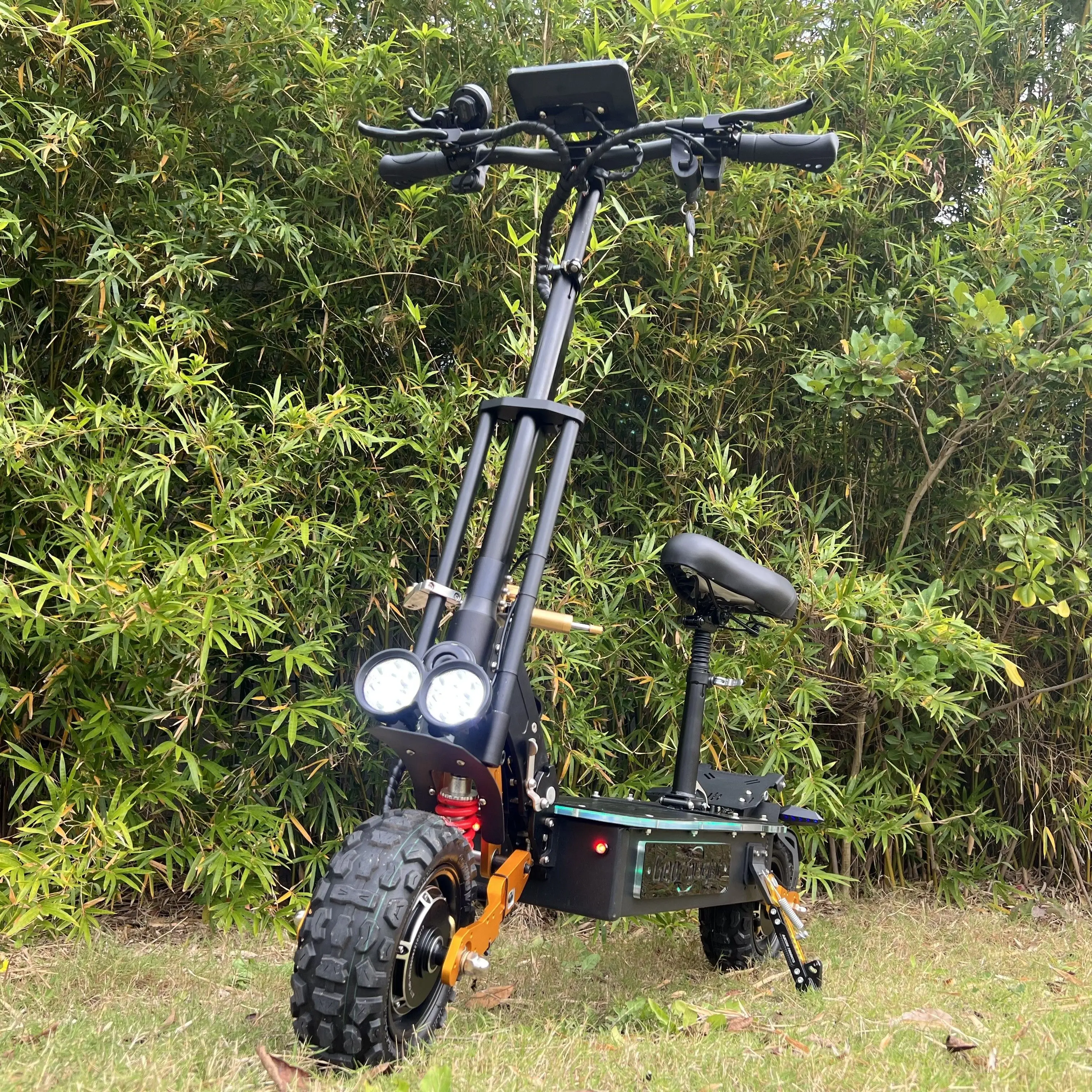 60v 5600v 6000w Dual Motor 11inch Off Road E Scooter Fast Speed 85kmh 55mph Seat Powerful Adult 8810