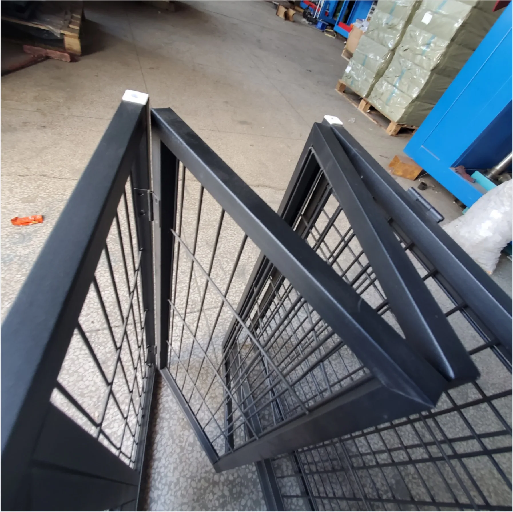 Ssingle Layer Double Door Giant Dog Cage Black Customizable Dog Cage