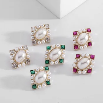 French Retro Palace Style 18K Gold Plated Geometric Diamond Luxury Women Pearl Stud Earrings