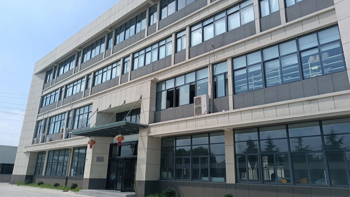 Yangzhou Yimeier Hats Company Limited