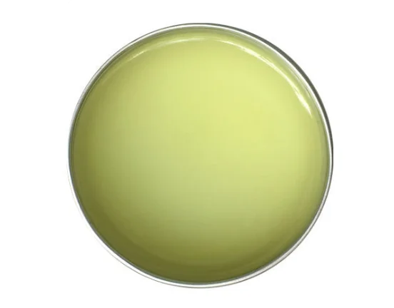 Натуральное масло авокадо для лечения волос оставляет в уходе и