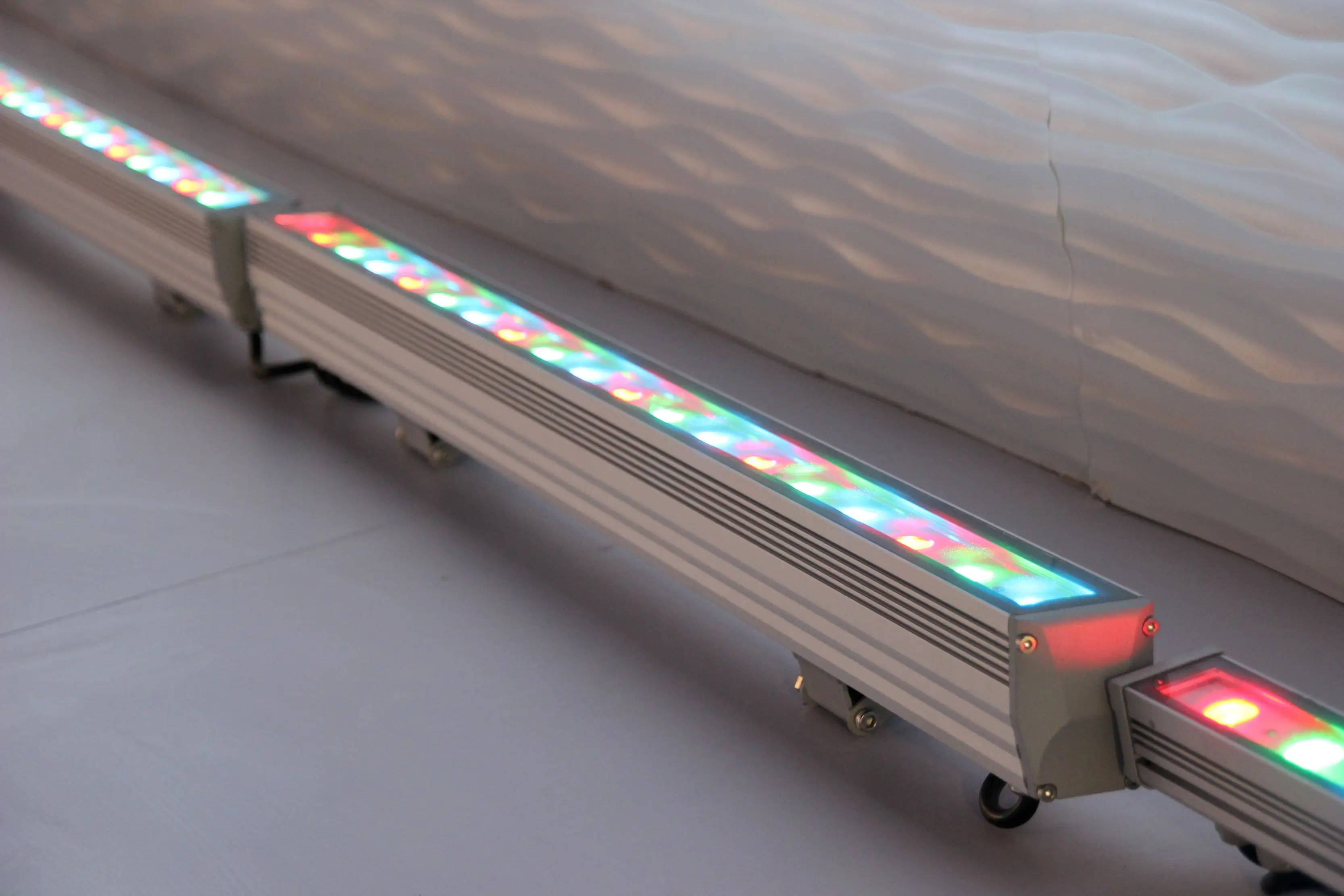 72 Вт RGBW DMX512 Водонепроницаемая линейная светодиодная настенная шайба