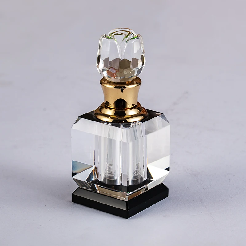 Latest Design square Flower Cover Luxurious and Elegant Glass Empty Bottle  Customizable 3ml Crystal Perfume Bottle